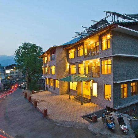 Готель Sarthak Regency By M K Hospitality,Rangri, Manali,Hp,Just 1 Kms From Volvo Parking Екстер'єр фото