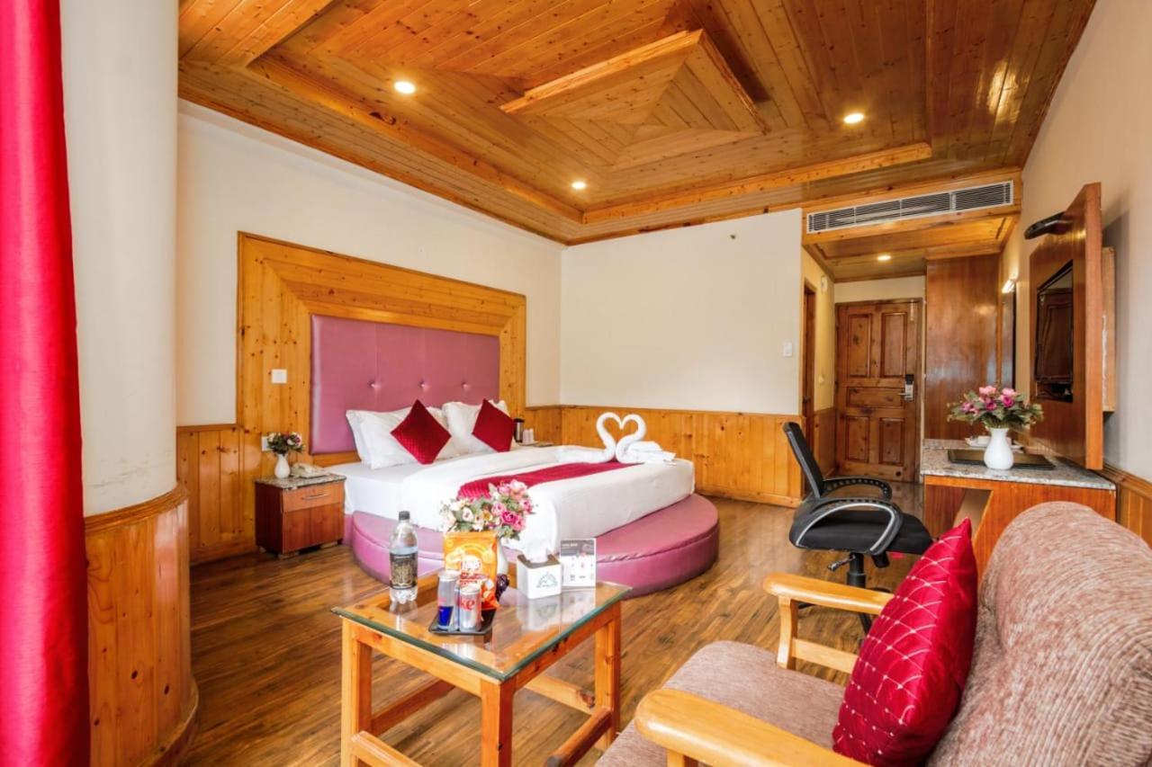 Готель Sarthak Regency By M K Hospitality,Rangri, Manali,Hp,Just 1 Kms From Volvo Parking Екстер'єр фото